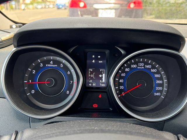 HYUNDAI現代 ELANTRA  第10張相片