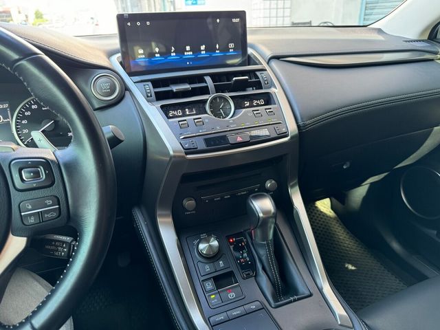 LEXUS凌志 NX200  第13張相片
