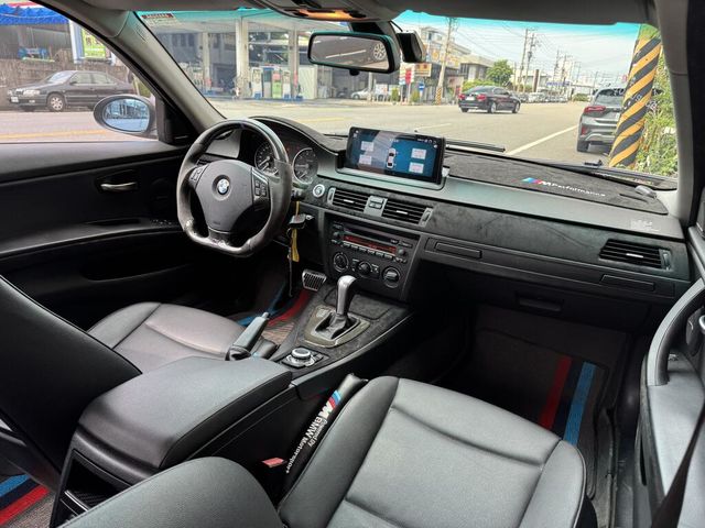 BMW寶馬 320  第6張相片