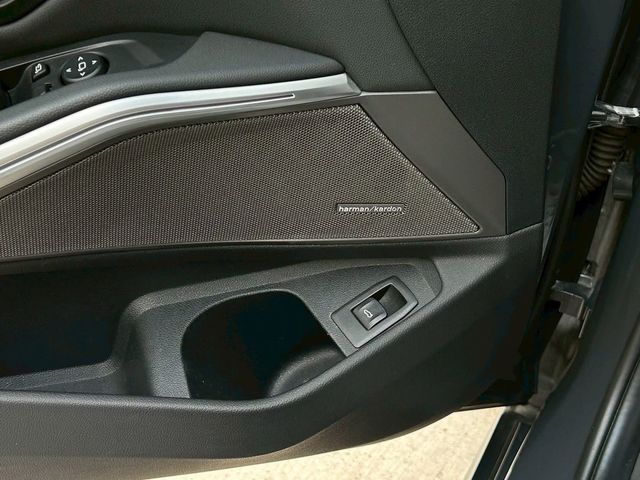 BMW寶馬 330I  第8張相片