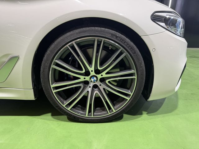 BMW寶馬 540I  第4張相片