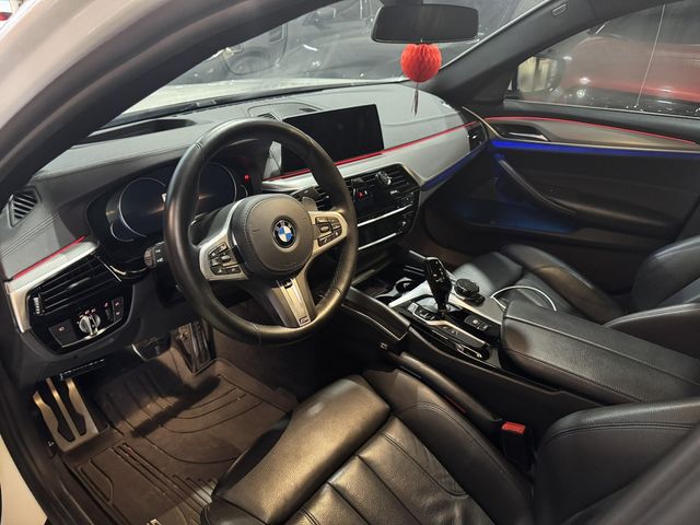 BMW寶馬 540I  第5張相片