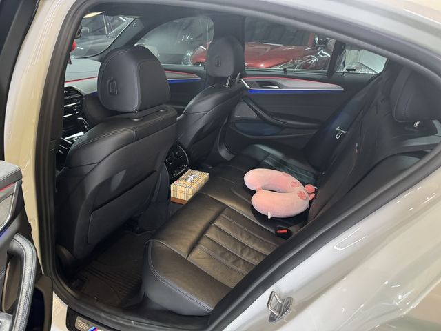 BMW寶馬 540I  第6張相片