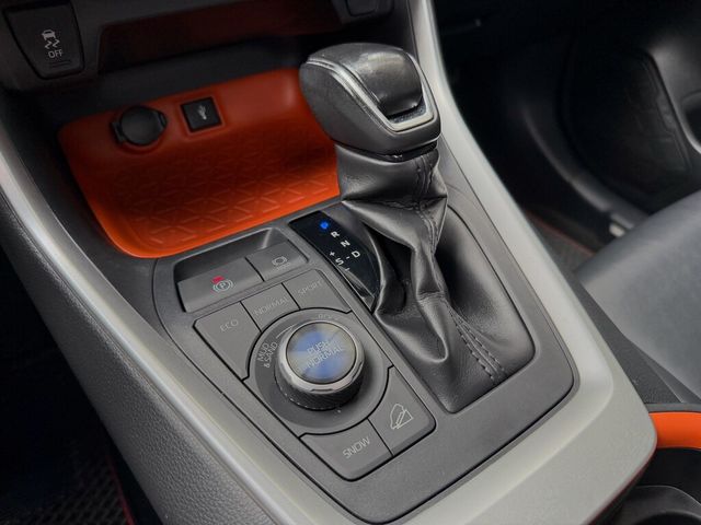 TOYOTA豐田 RAV4  第6張相片