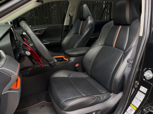 TOYOTA豐田 RAV4  第7張相片