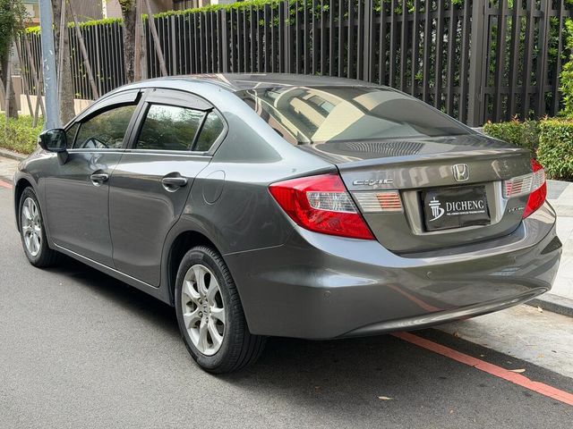 HONDA本田 CIVIC  第2張相片