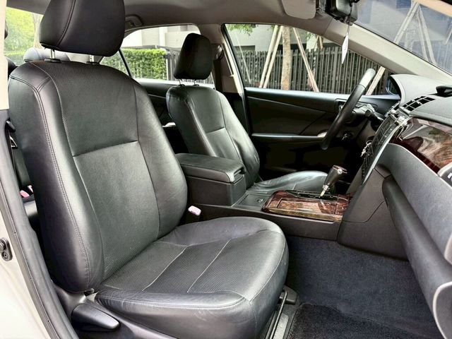 TOYOTA豐田 CAMRY  第4張相片