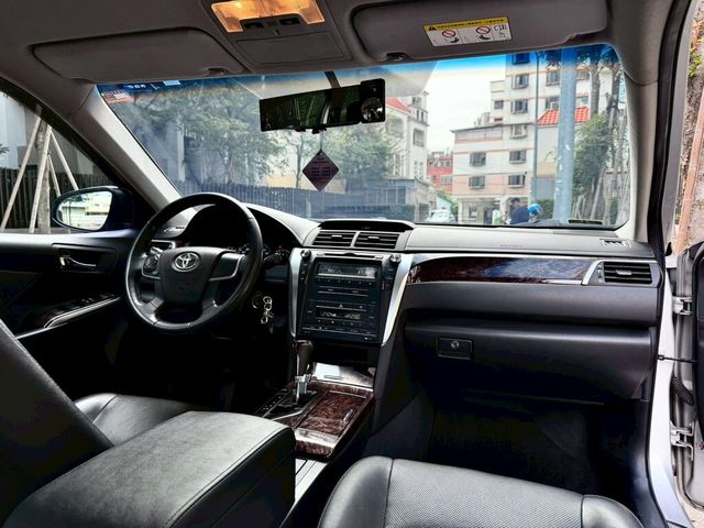 TOYOTA豐田 CAMRY  第6張相片