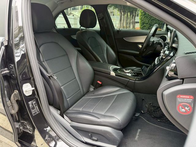 M-BENZ賓士 C180  第4張相片