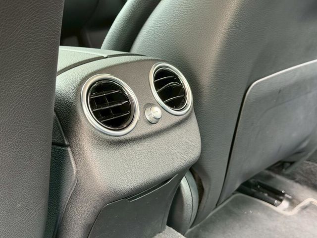 M-BENZ賓士 C180  第7張相片