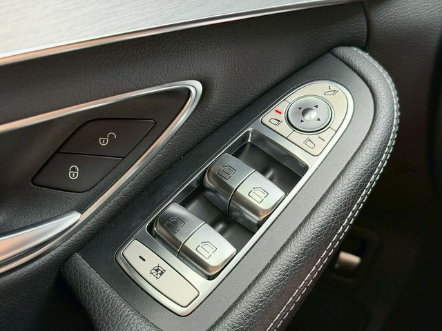 M-BENZ賓士 C180  第13張相片