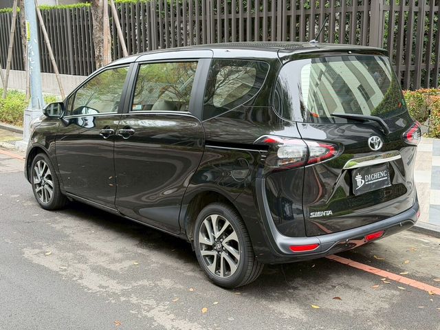 TOYOTA豐田 SIENTA  第2張相片