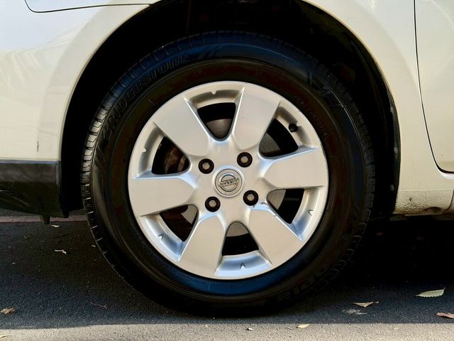 NISSAN日產 LIVINA  第17張相片