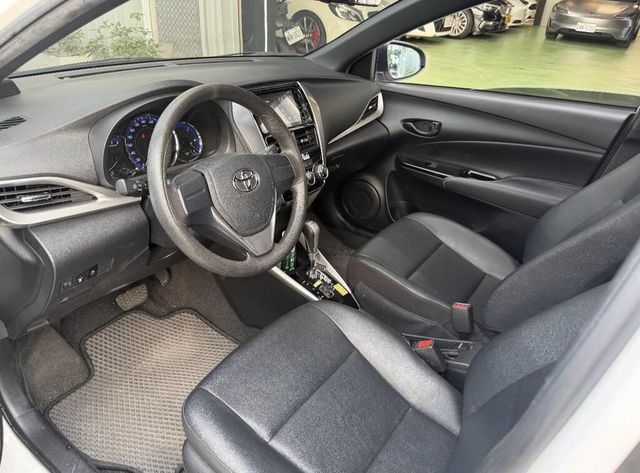 TOYOTA豐田 YARIS  第6張相片