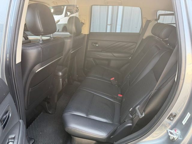 MITSUBISHI三菱 OUTLANDER  第5張相片