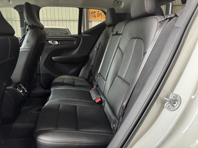 VOLVO富豪 XC40  第5張相片