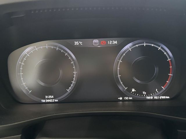 VOLVO富豪 XC40  第6張相片