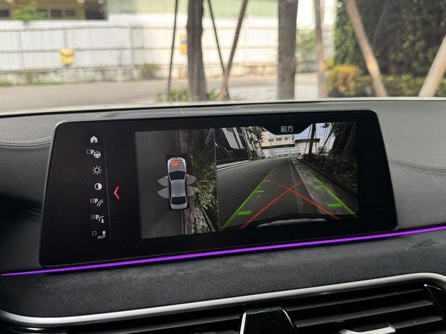 BMW寶馬 530I  第10張相片