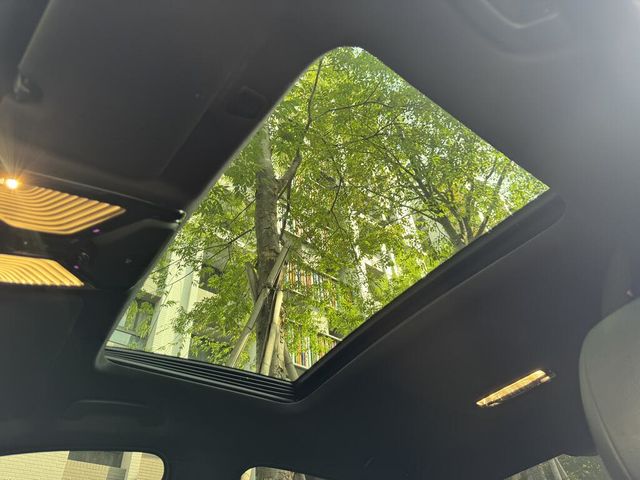 BMW寶馬 530I  第14張相片