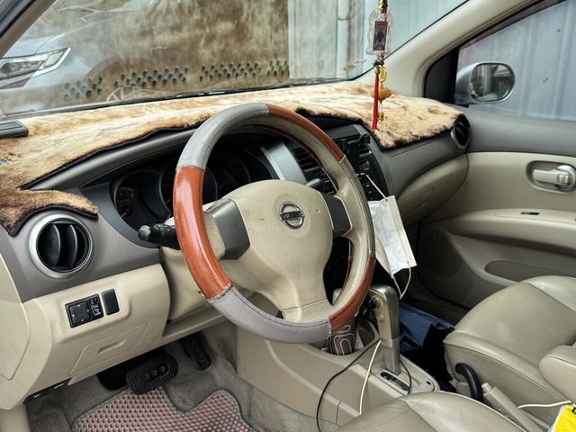 NISSAN日產 LIVINA  第3張相片