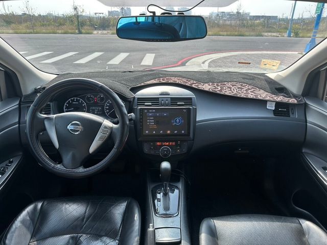 NISSAN日產 TIIDA  第5張相片