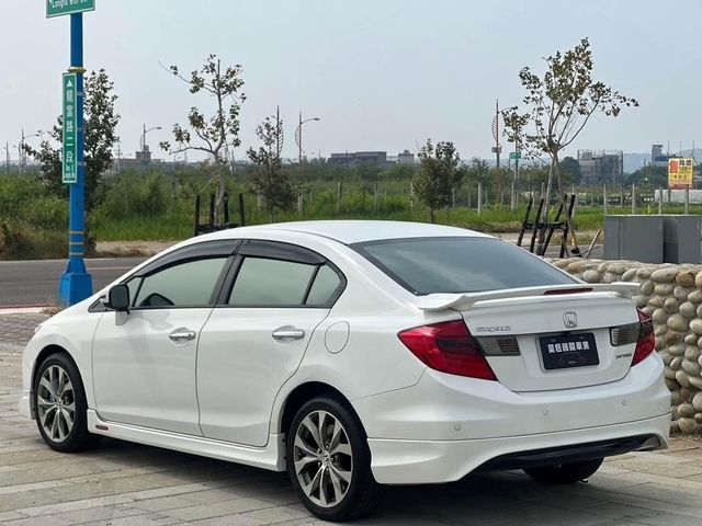 HONDA本田 CIVIC  第2張相片