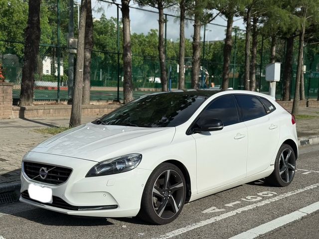VOLVO富豪 V40  第1張相片