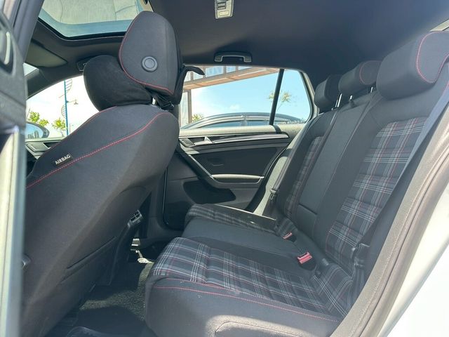 VOLKSWAGEN福斯 GOLF GTI  第5張相片