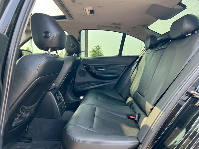 BMW寶馬 328I  第5張相片