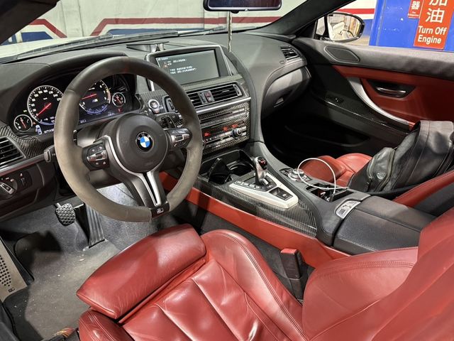 BMW寶馬 M6 COUPE  第3張相片