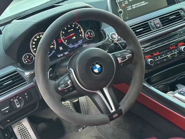 BMW寶馬 M6 COUPE  第4張相片