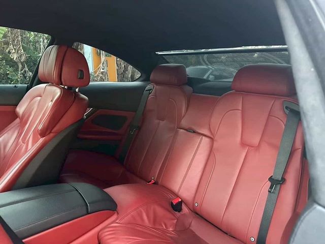 BMW寶馬 M6 COUPE  第5張相片