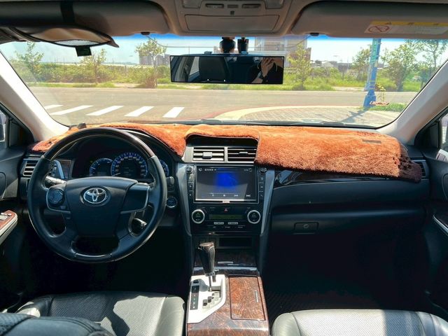 TOYOTA豐田 CAMRY HYBRID  第4張相片