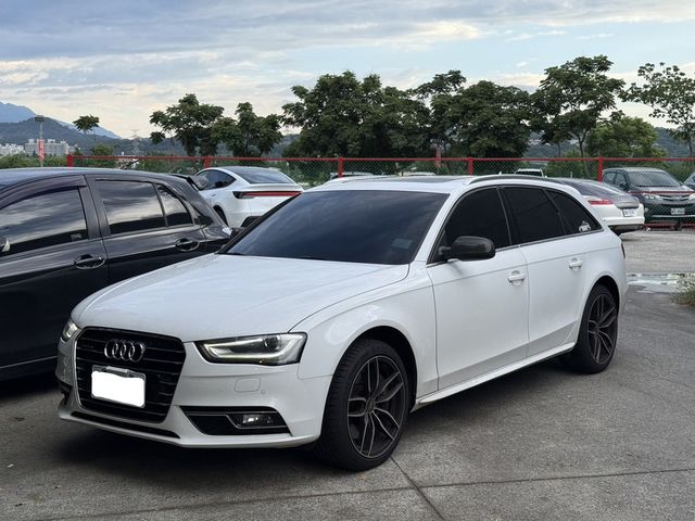 AUDI奧迪 A4 AVANT  第6張相片