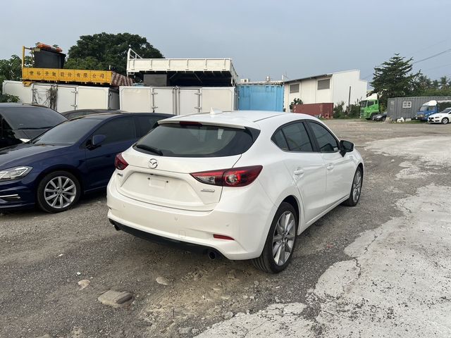 MAZDA馬自達 MAZDA 3  第3張相片
