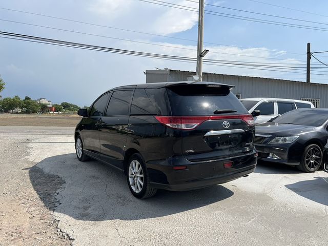 TOYOTA豐田 PREVIA  第4張相片