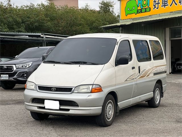 TOYOTA豐田 HIACE  第1張相片