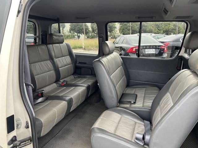 TOYOTA豐田 HIACE  第8張相片
