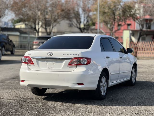 TOYOTA豐田 ALTIS  第3張相片