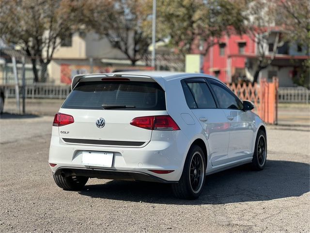 VOLKSWAGEN福斯 GOLF  第3張相片