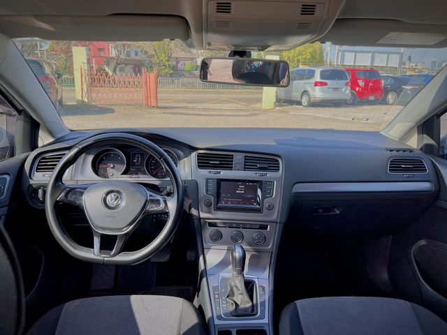 VOLKSWAGEN福斯 GOLF  第6張相片