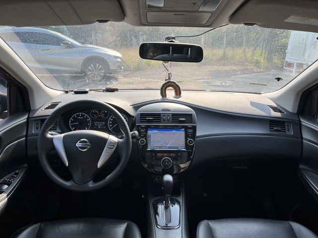 NISSAN日產 TIIDA  第9張相片