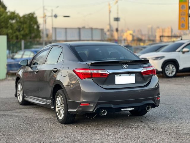 TOYOTA豐田 ALTIS  第5張相片