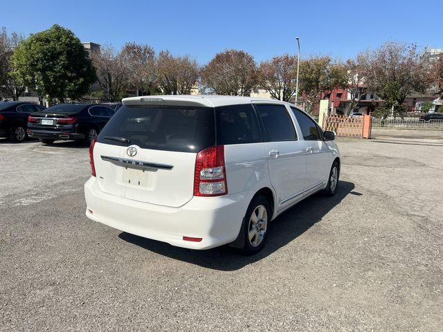 TOYOTA豐田 WISH  第5張相片
