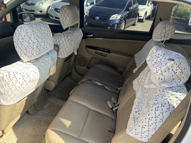 TOYOTA豐田 WISH  第11張相片