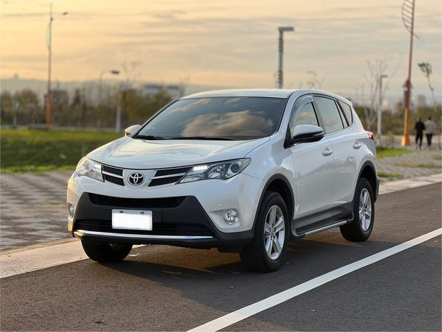 TOYOTA豐田 RAV4  第1張相片