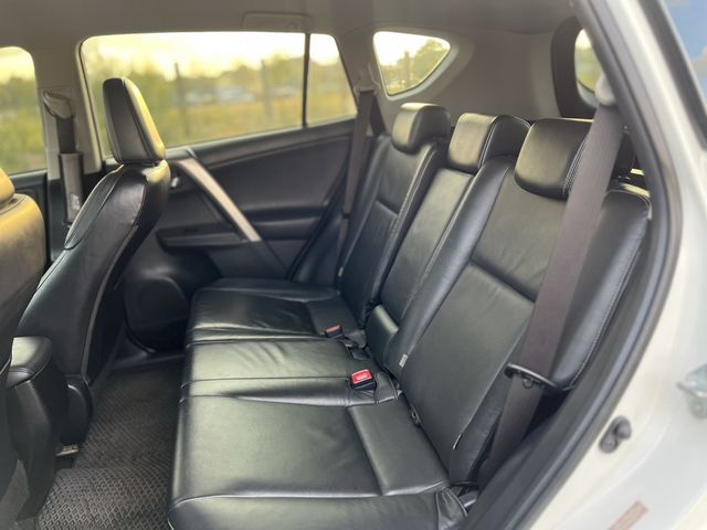 TOYOTA豐田 RAV4  第8張相片