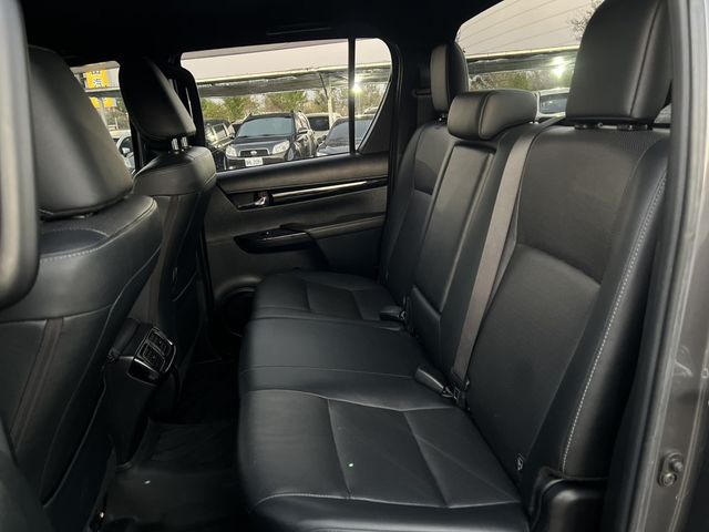 TOYOTA豐田 HILUX  第5張相片