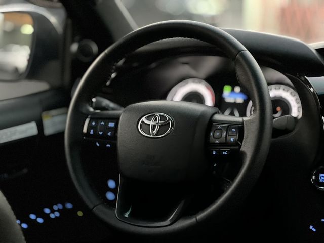 TOYOTA豐田 HILUX  第7張相片