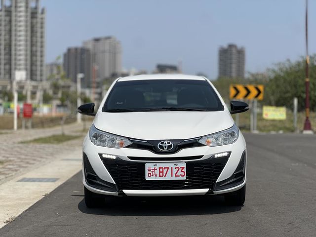 TOYOTA豐田 YARIS  第2張相片
